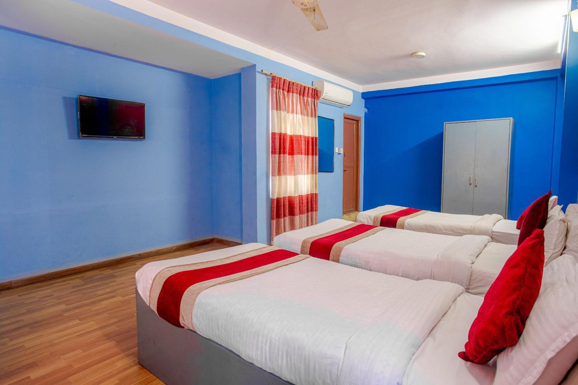 קטמנדו Oyo 808 Hotel Om Ganapati Pvt Ltd מראה חיצוני תמונה